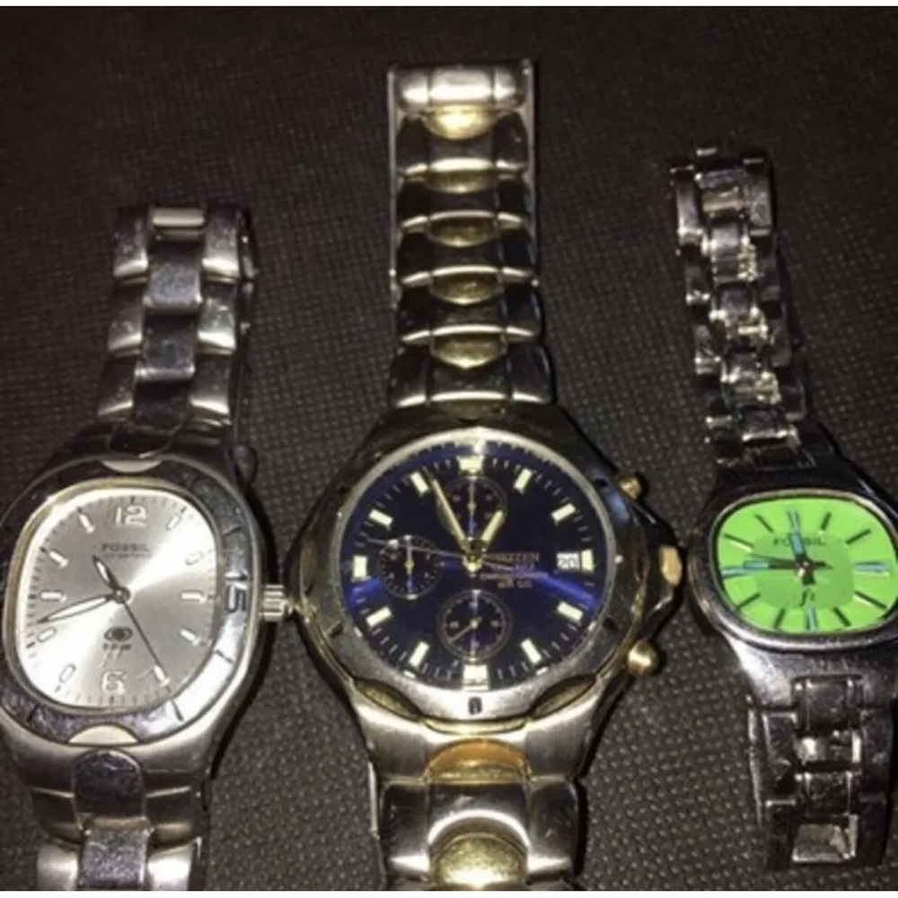 LOT OF 3 WATCHES 1 CITIZEN WR 50 MEN'S & 2 LADIES’ FOSSILS NONWORKING/PARTS ONLY